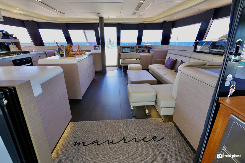 Fountaine Pajot SAMANA 59 Maurice - Luxury Catamaran, A/C, Generator, Water maker