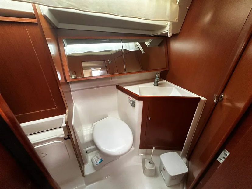 Beneteau OCEANIS 41.1 DIMITRIS