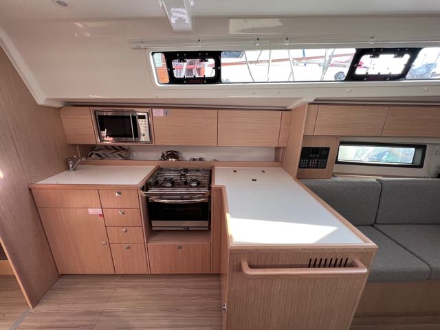 Bavaria Yachtbau C42 Kaze Maru