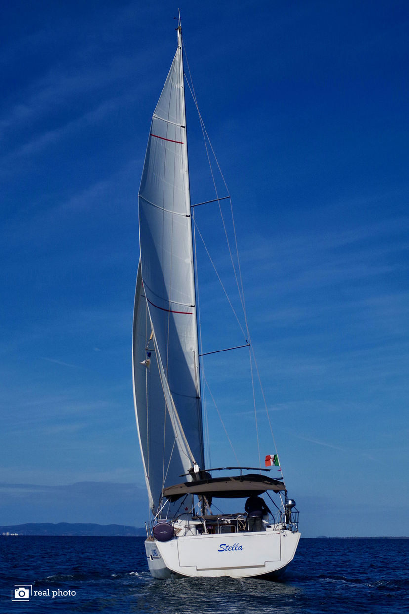 Dufour Yachts GRAND Stella - Water maker, Solar Panel