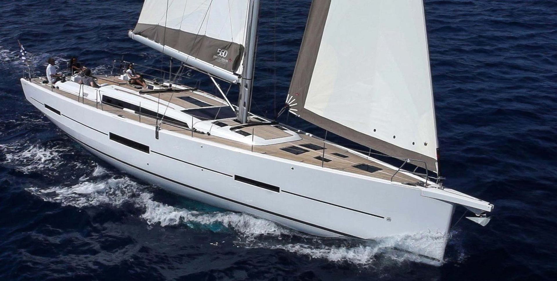 9857411712802660_D560_sailing.jpg