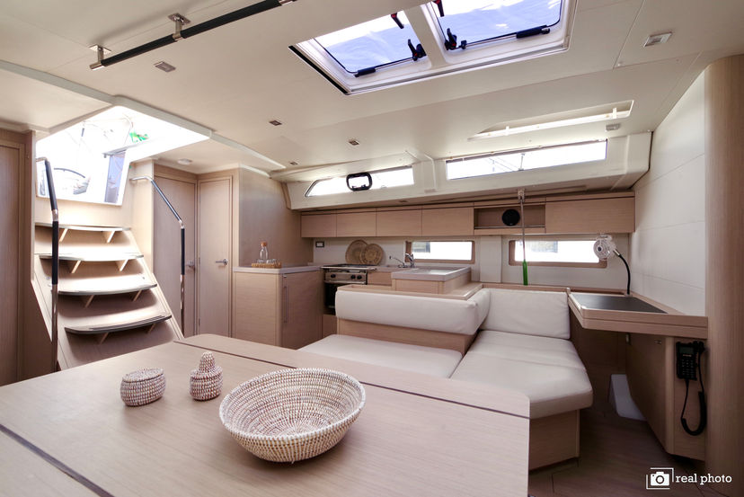 Beneteau OCEANIS 51.1 ORSA 4 - Water maker, Solar Panel