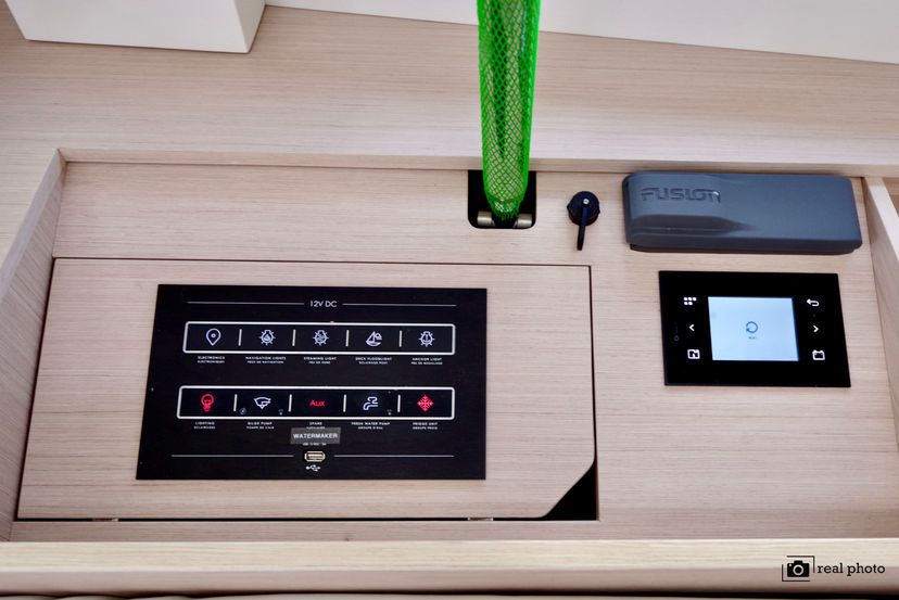 Beneteau OCEANIS 51.1 ORSA 4 - Water maker, Solar Panel