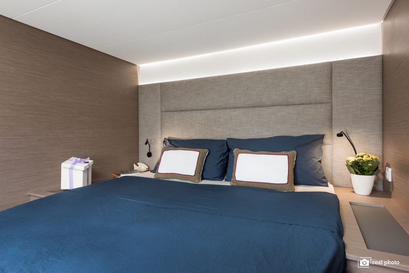 Fountaine Pajot 51 Papa Charlie - A/C, Generator, Water maker