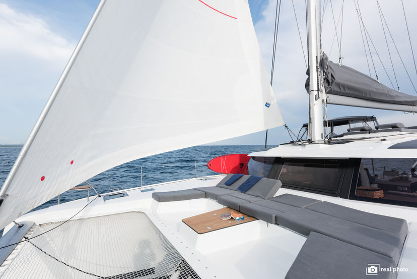 Fountaine Pajot 51 Papa Charlie - A/C, Generator, Water maker