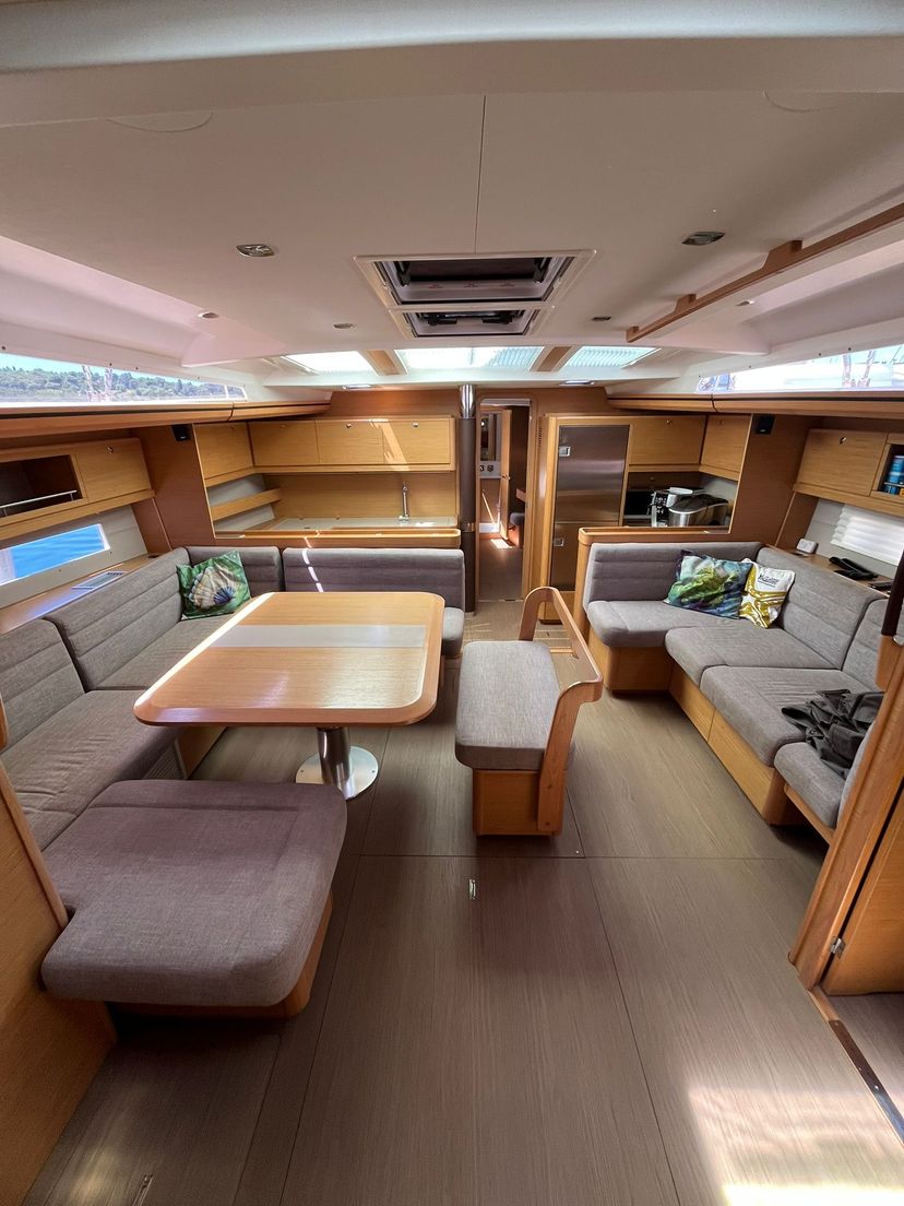 Dufour Yachts EX EPSILON