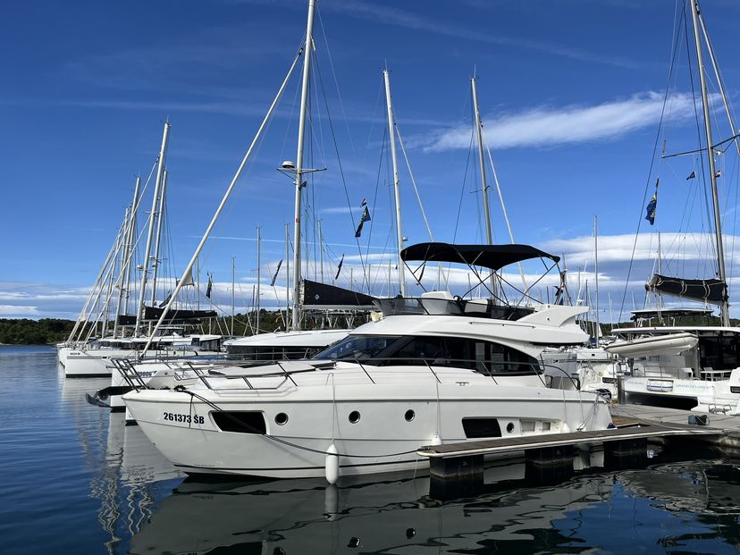 Bavaria Yachtbau 42 CAPTAIN BLUE