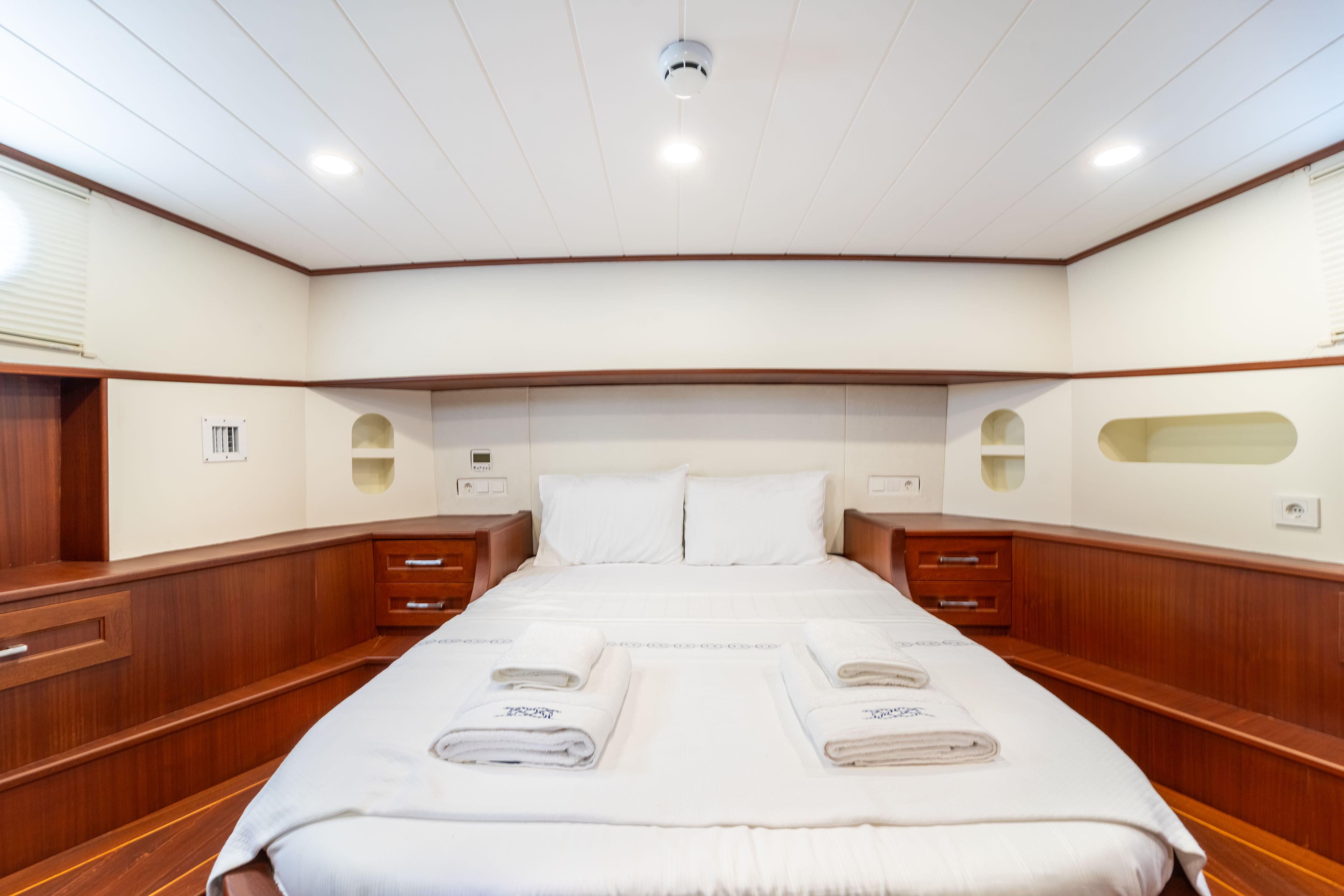 Double Cabin