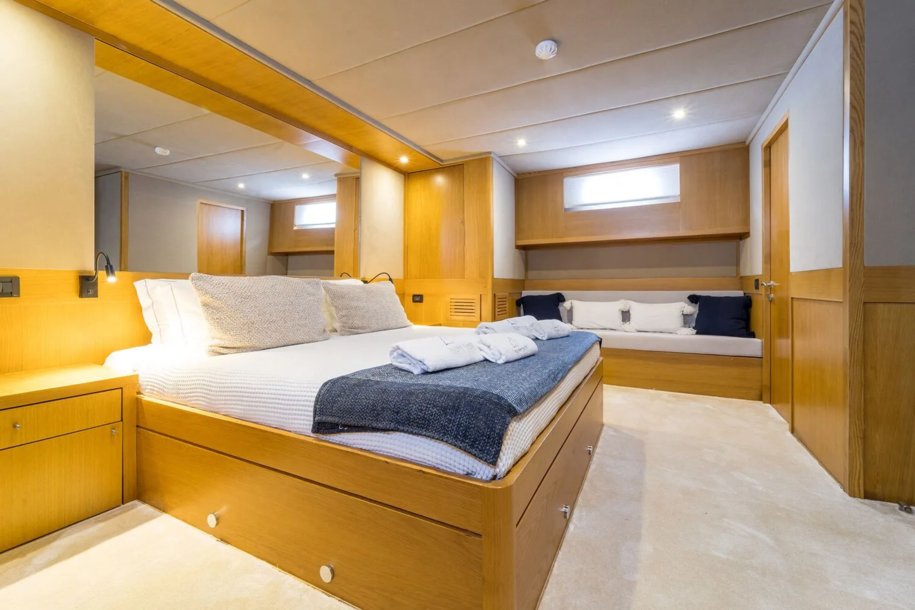 Double Cabin