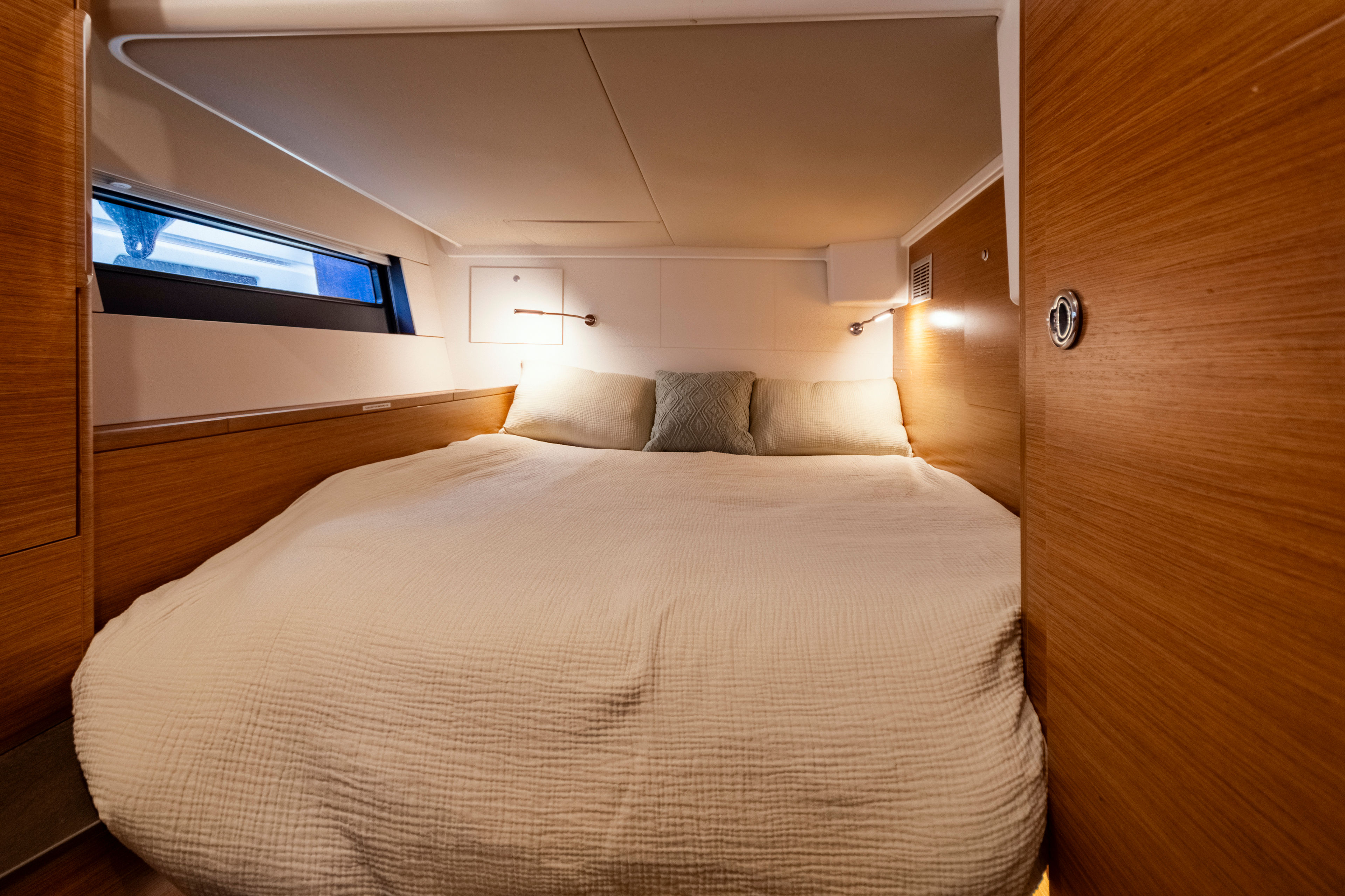Double Cabin