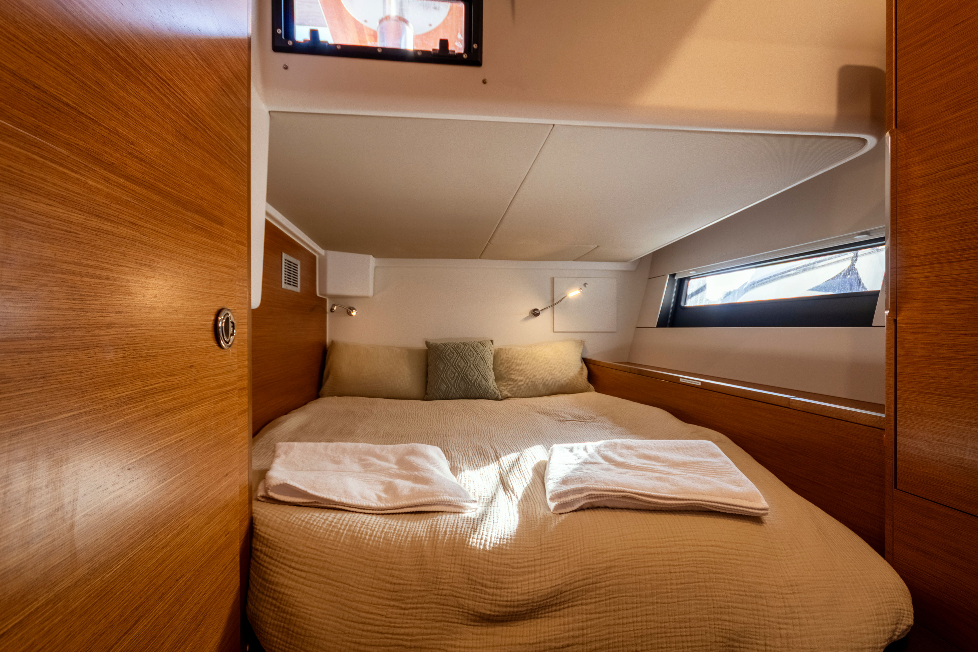 Double Cabin