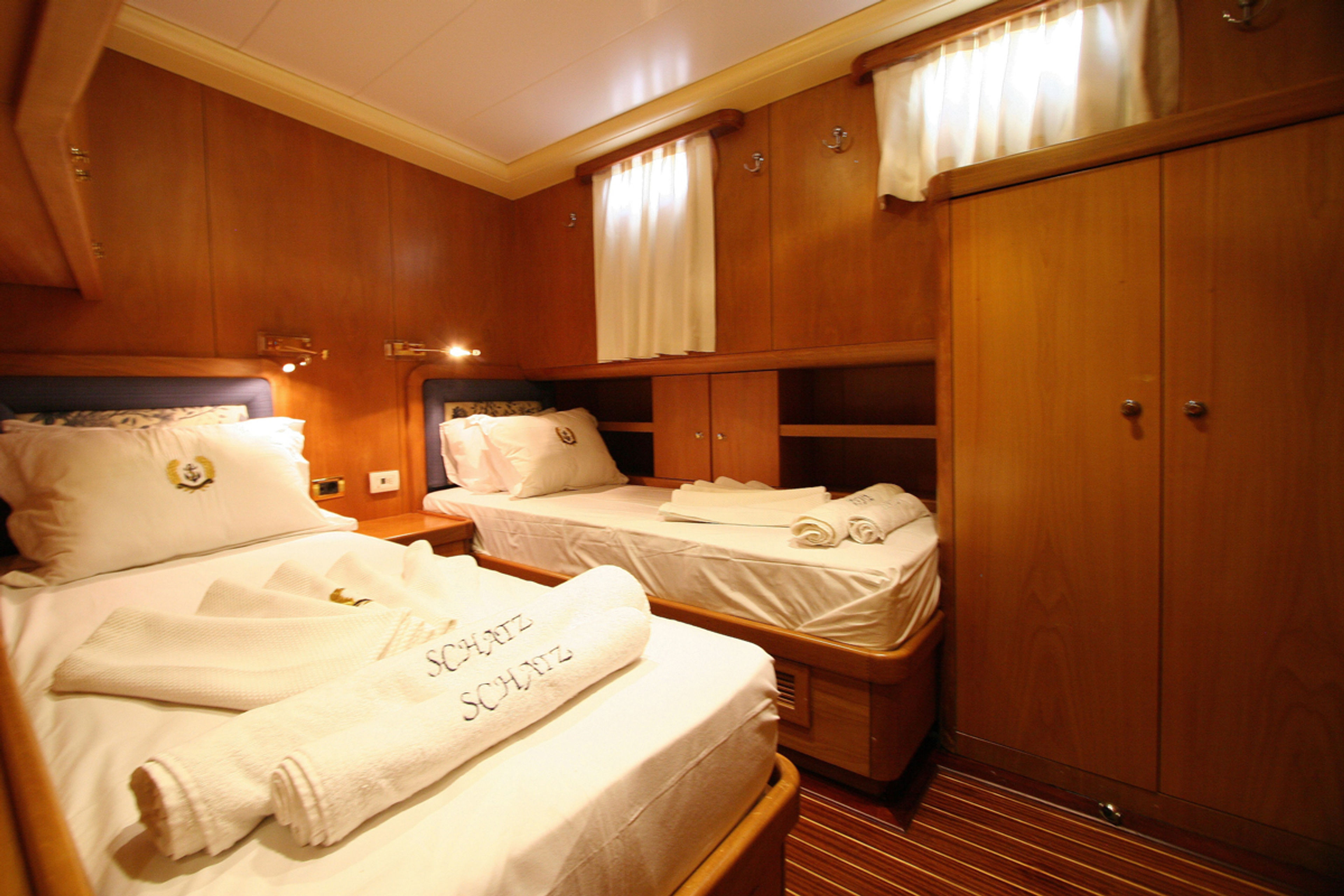 Twin Cabin