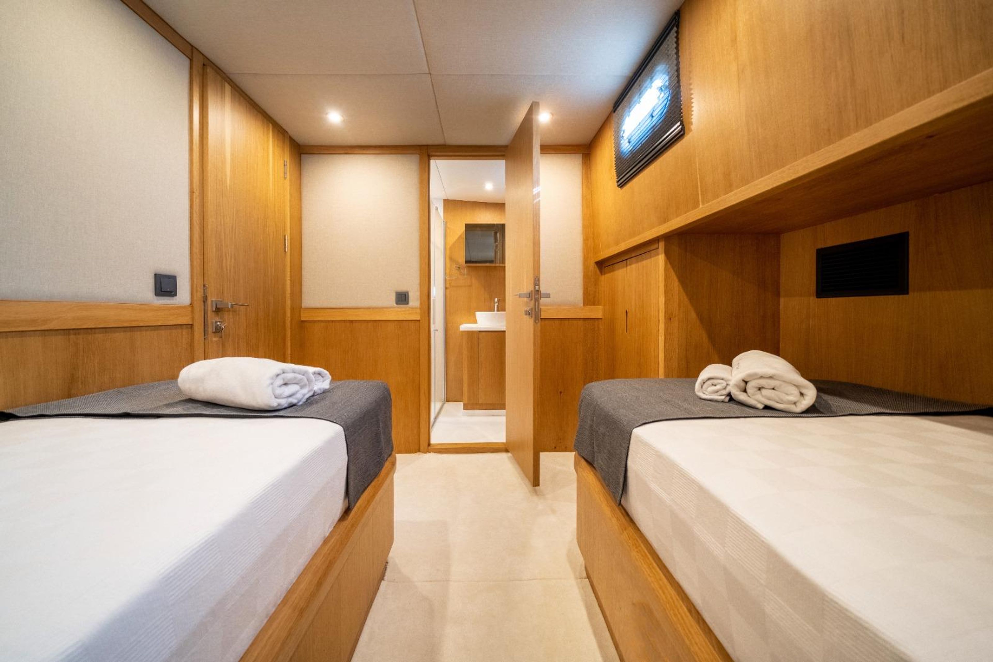 Twin Cabin