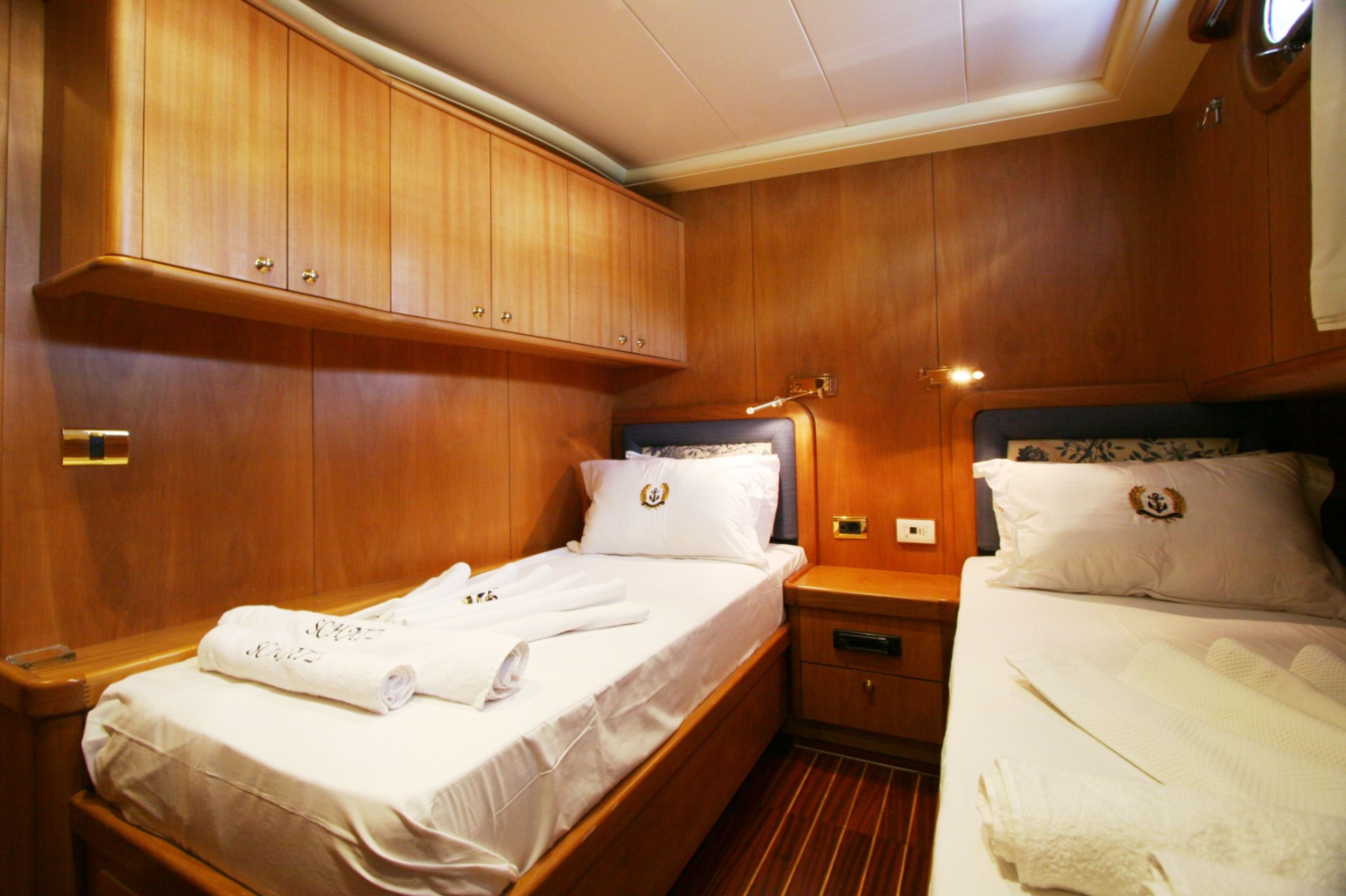 Twin Cabin