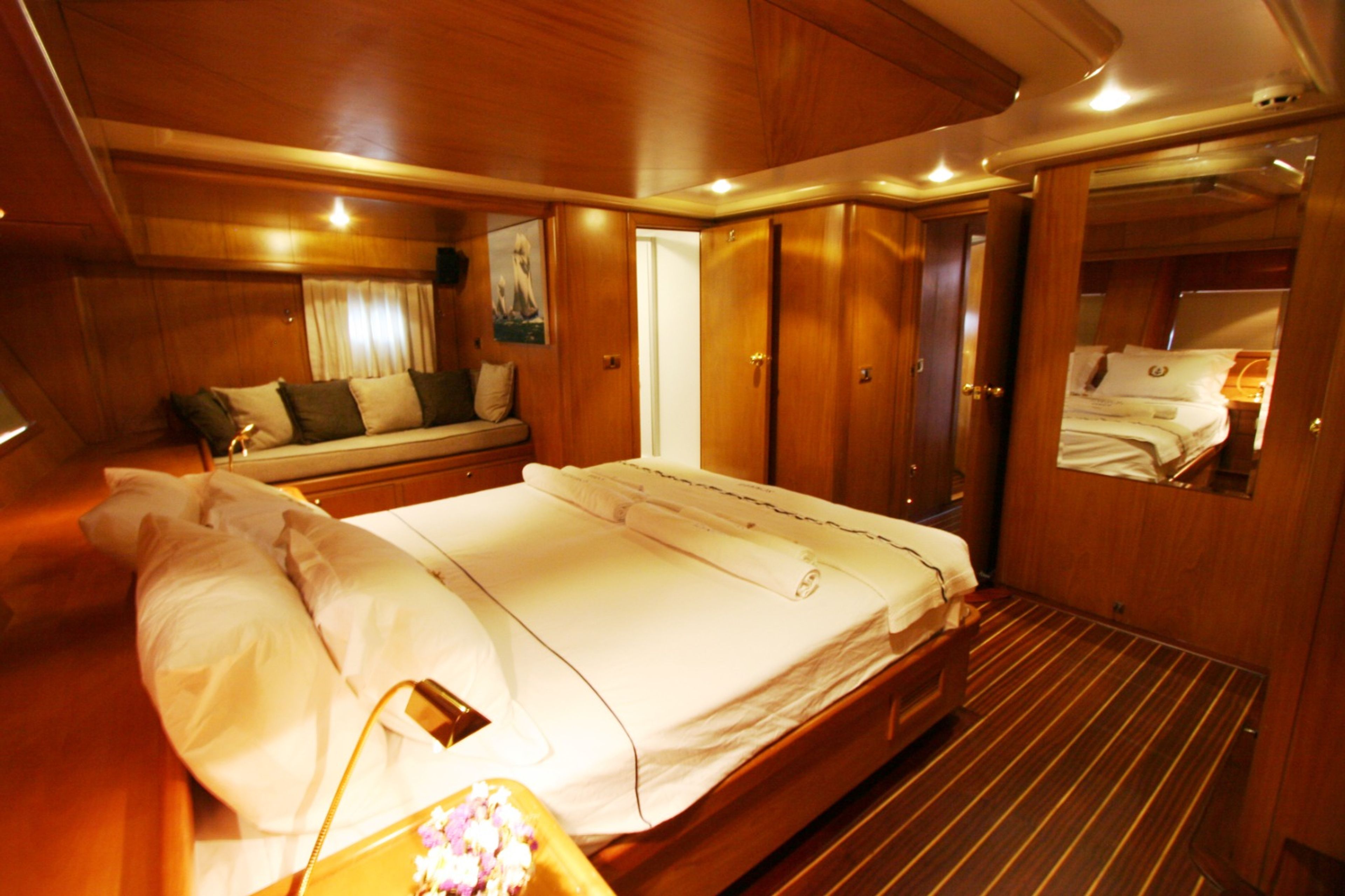 Double Cabin