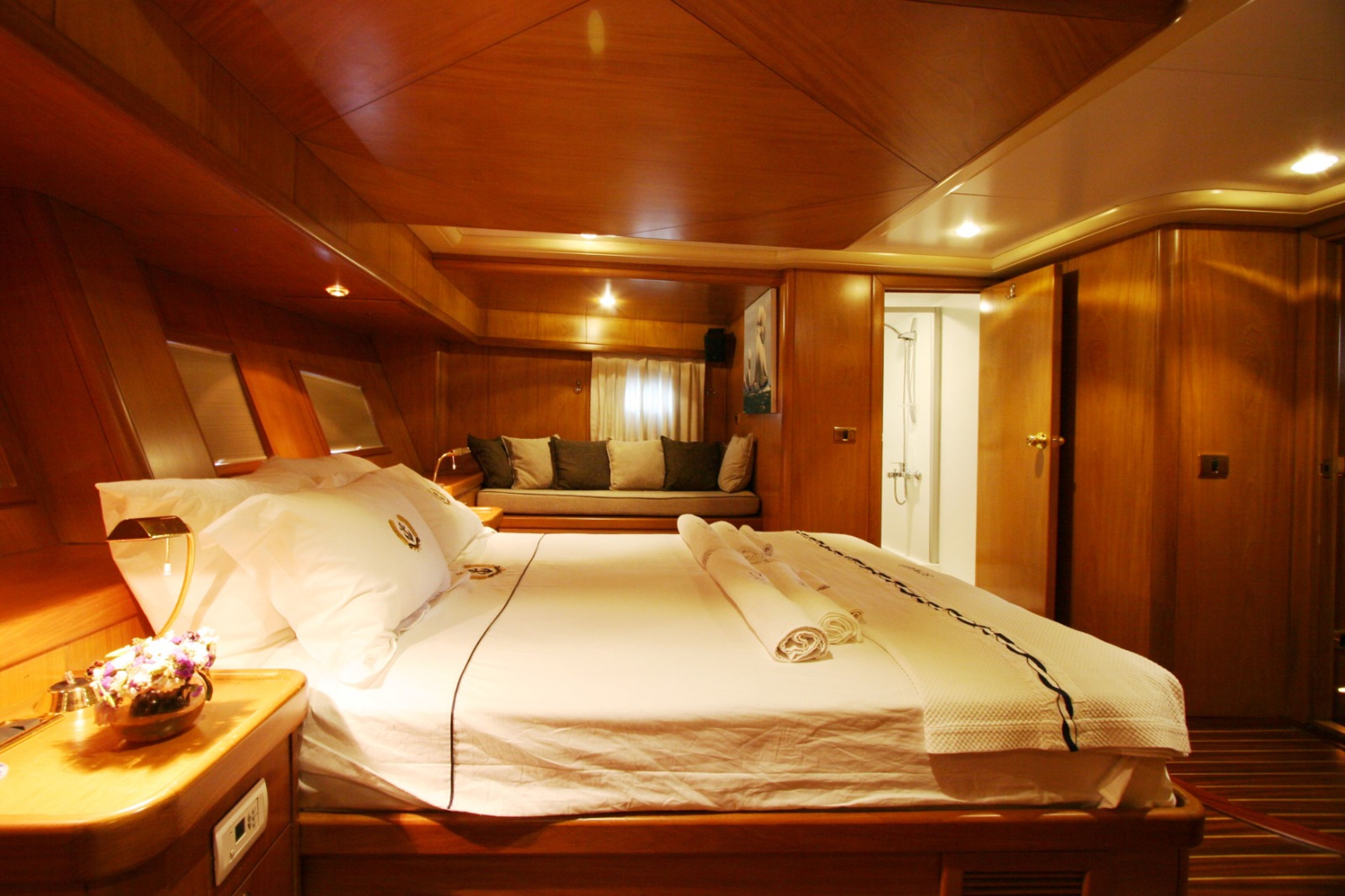 Double Cabin