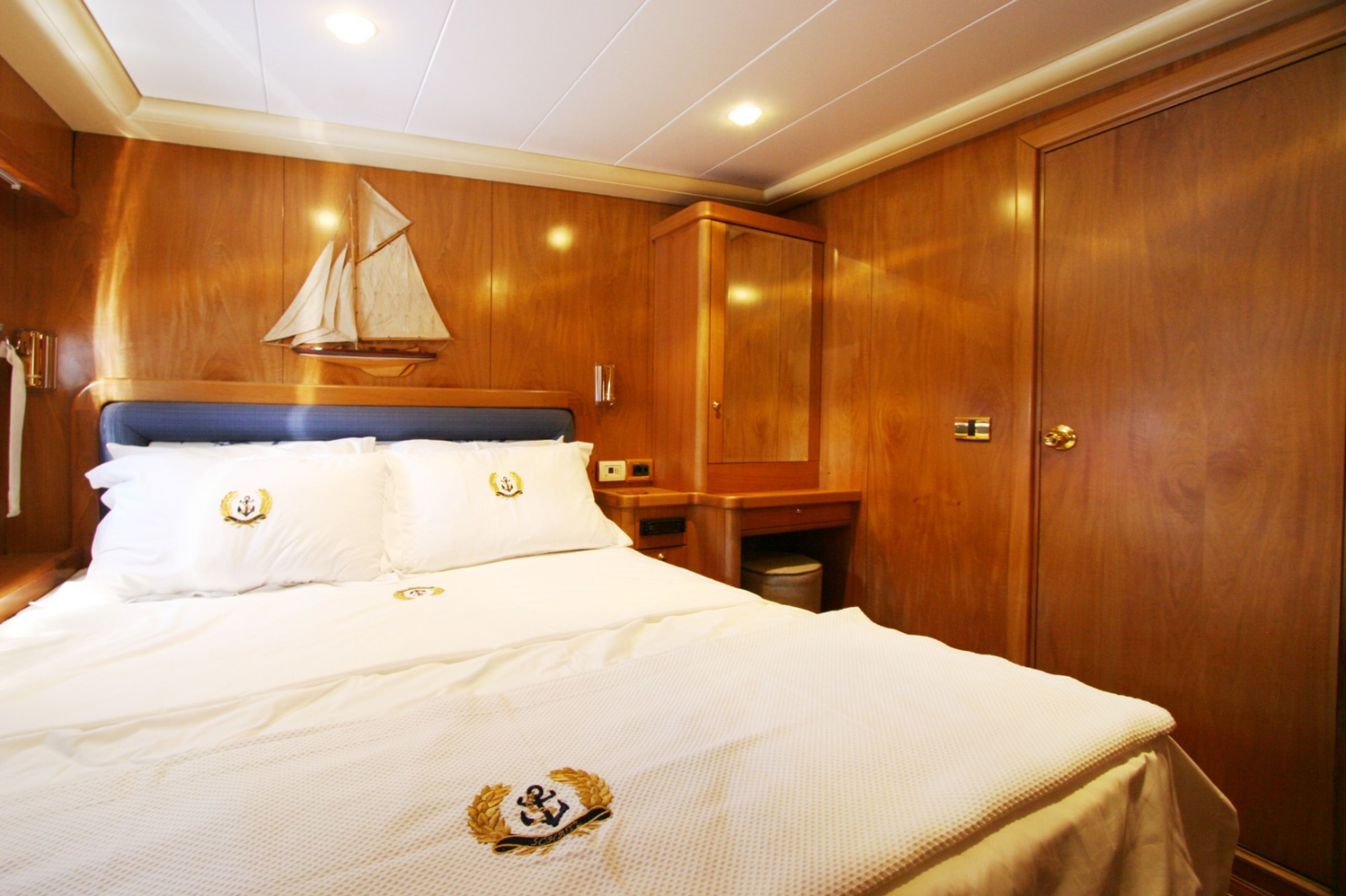 Double Cabin