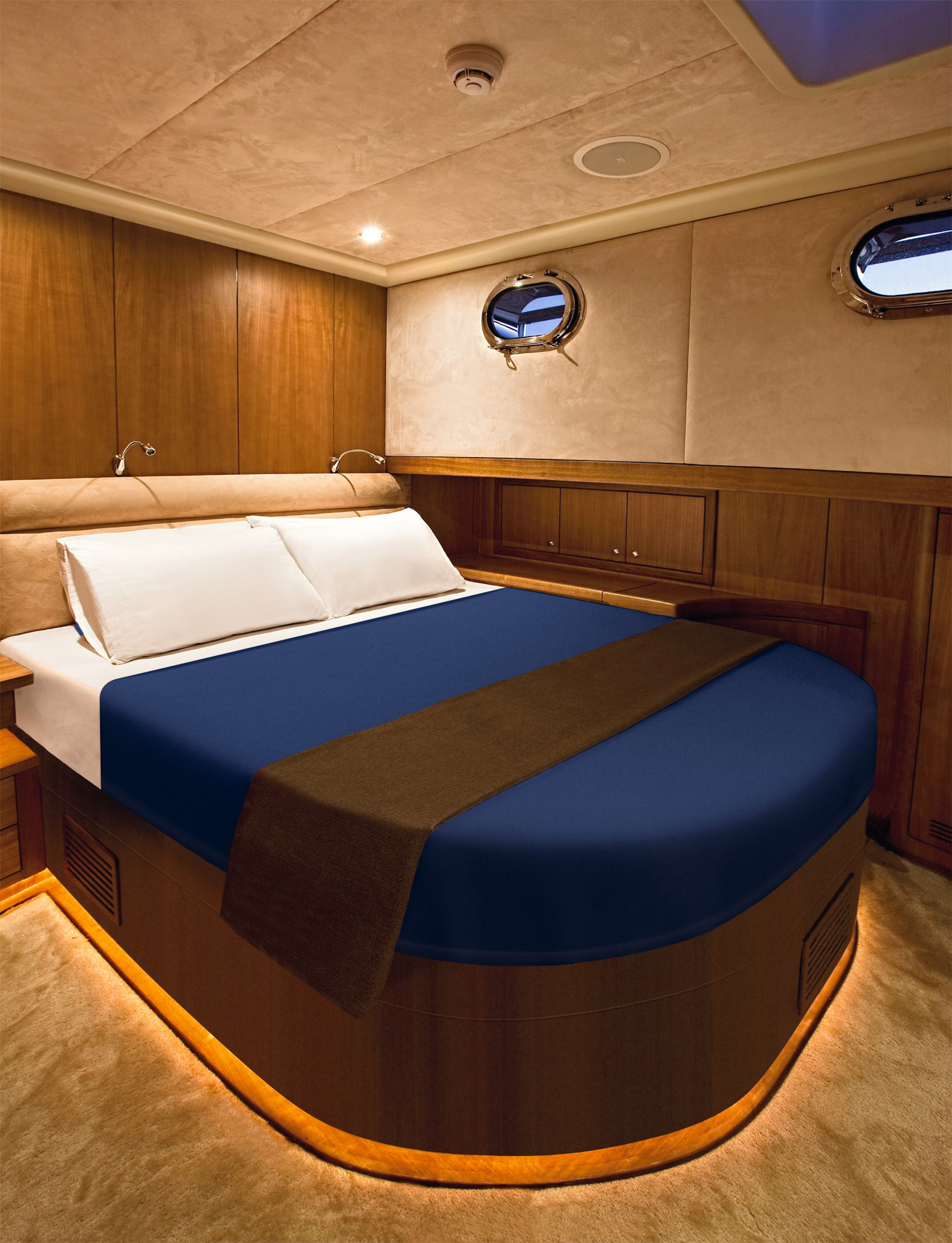 Double Cabin