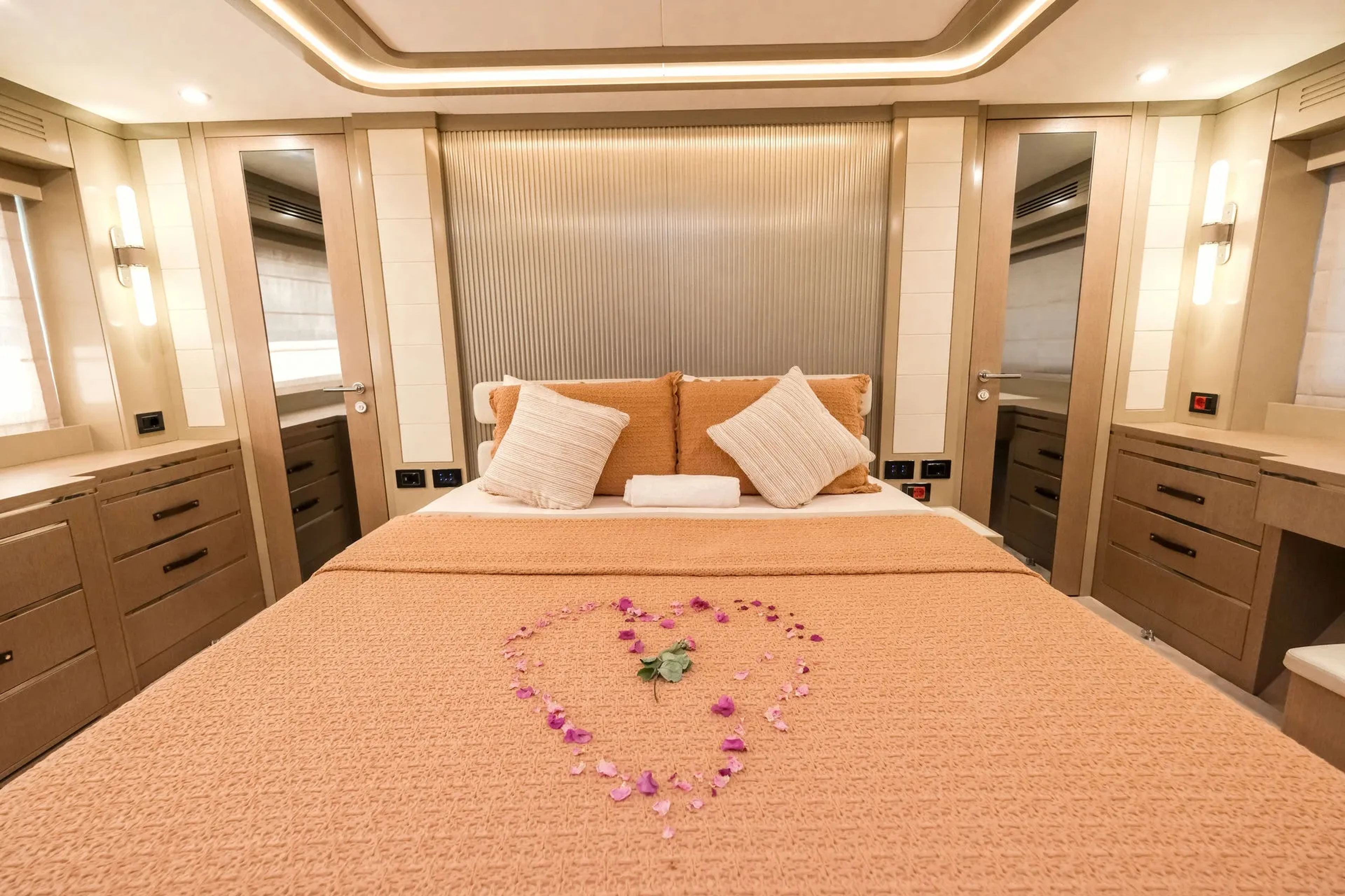 Double Cabin