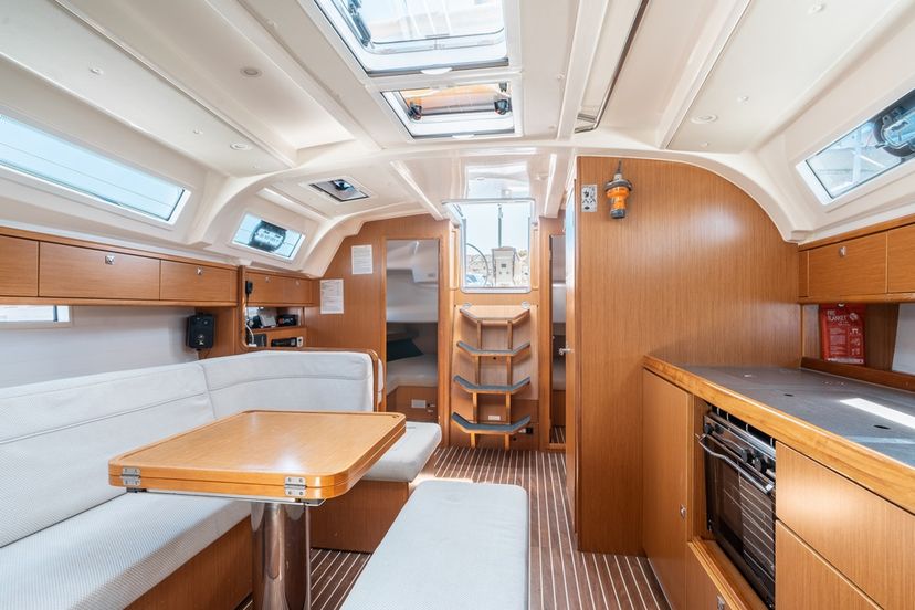 Bavaria Yachtbau CRUISER 41 Alkyoni