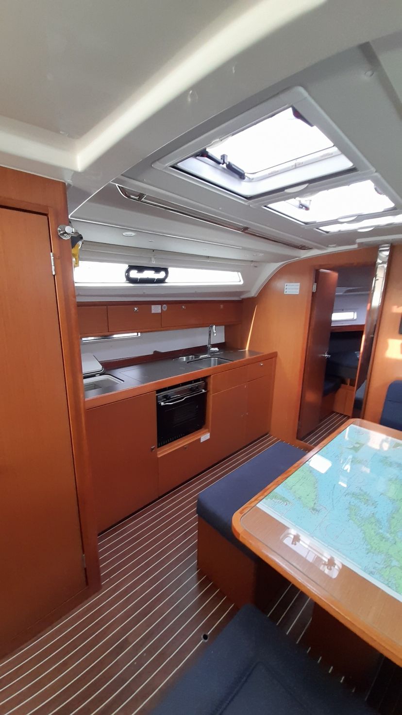 Bavaria Yachtbau CRUISER 41 Optasia