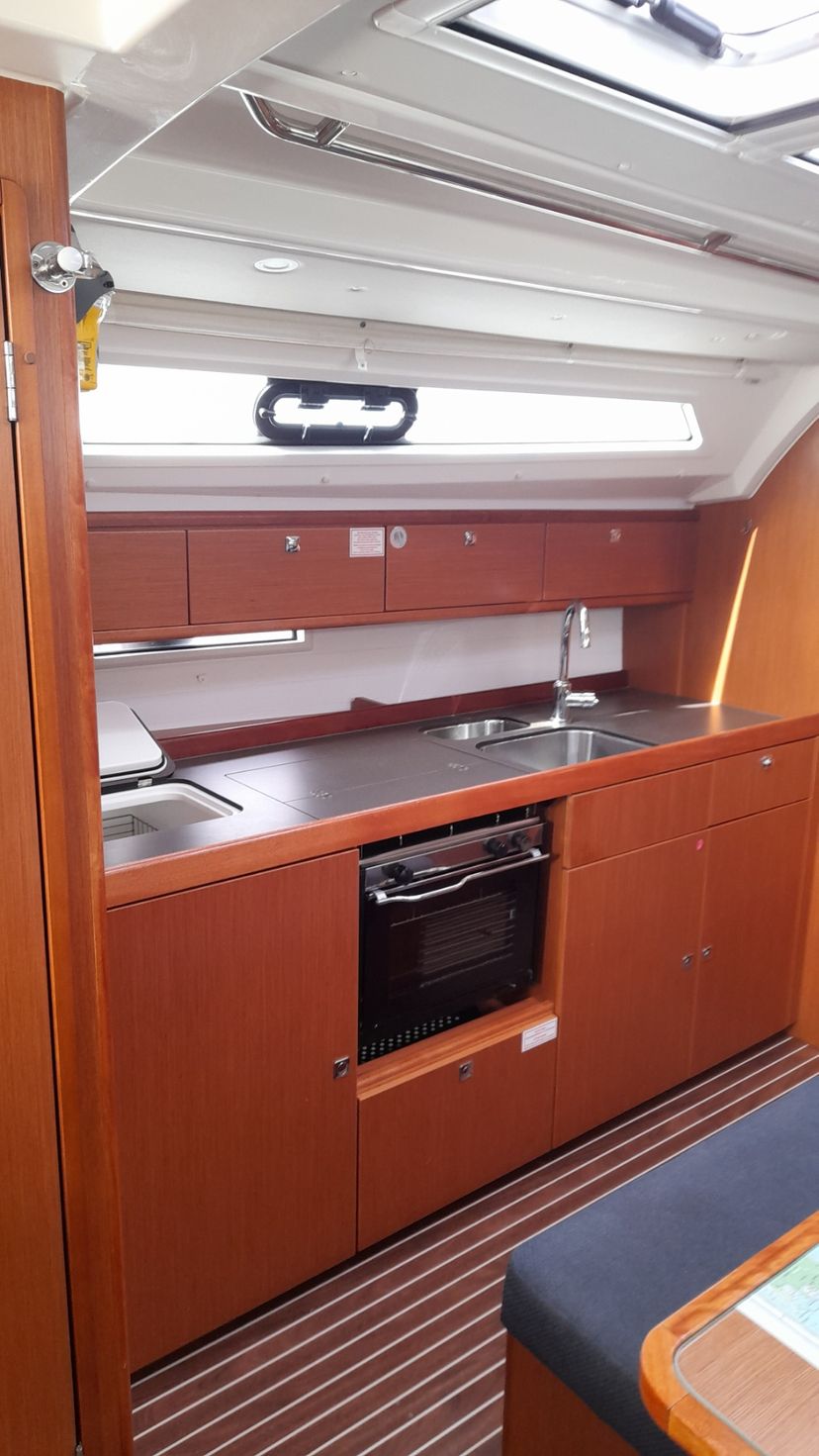 Bavaria Yachtbau CRUISER 41 Optasia