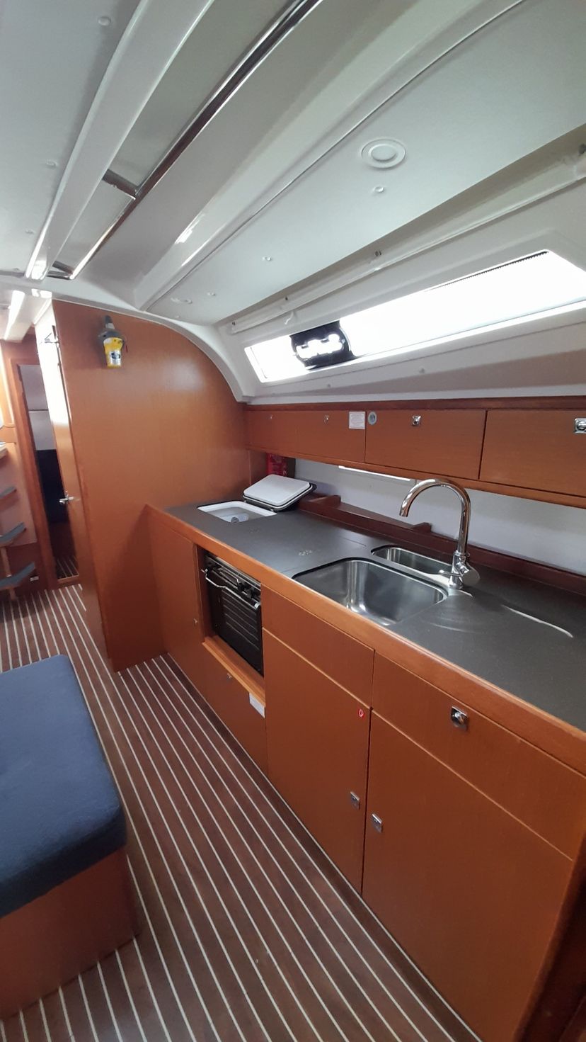 Bavaria Yachtbau CRUISER 41 Optasia