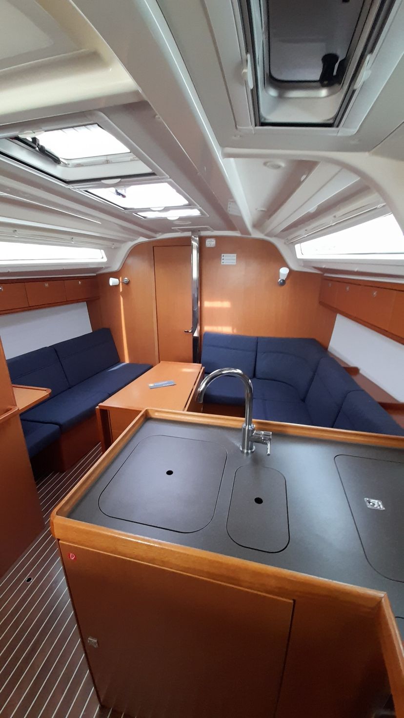 Bavaria Yachtbau 37 Nenemia