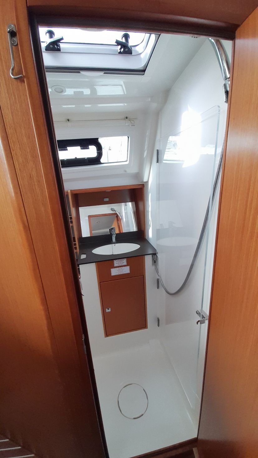 Bavaria Yachtbau 37 Nenemia
