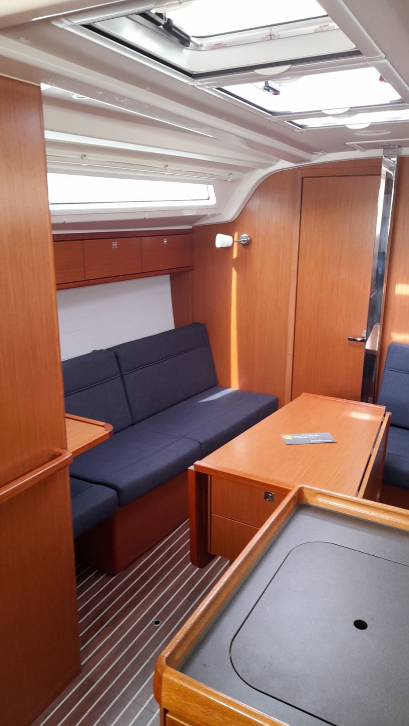 Bavaria Yachtbau 37 Nenemia
