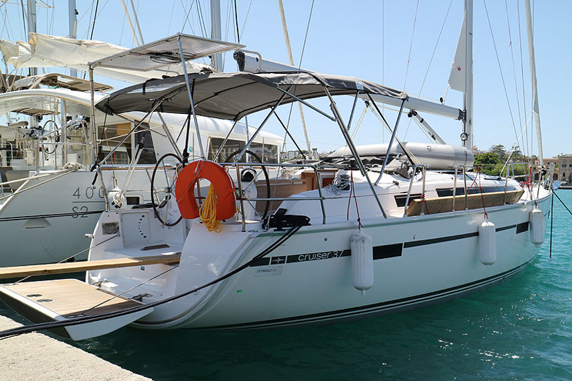 Bavaria Yachtbau 37 Nenemia