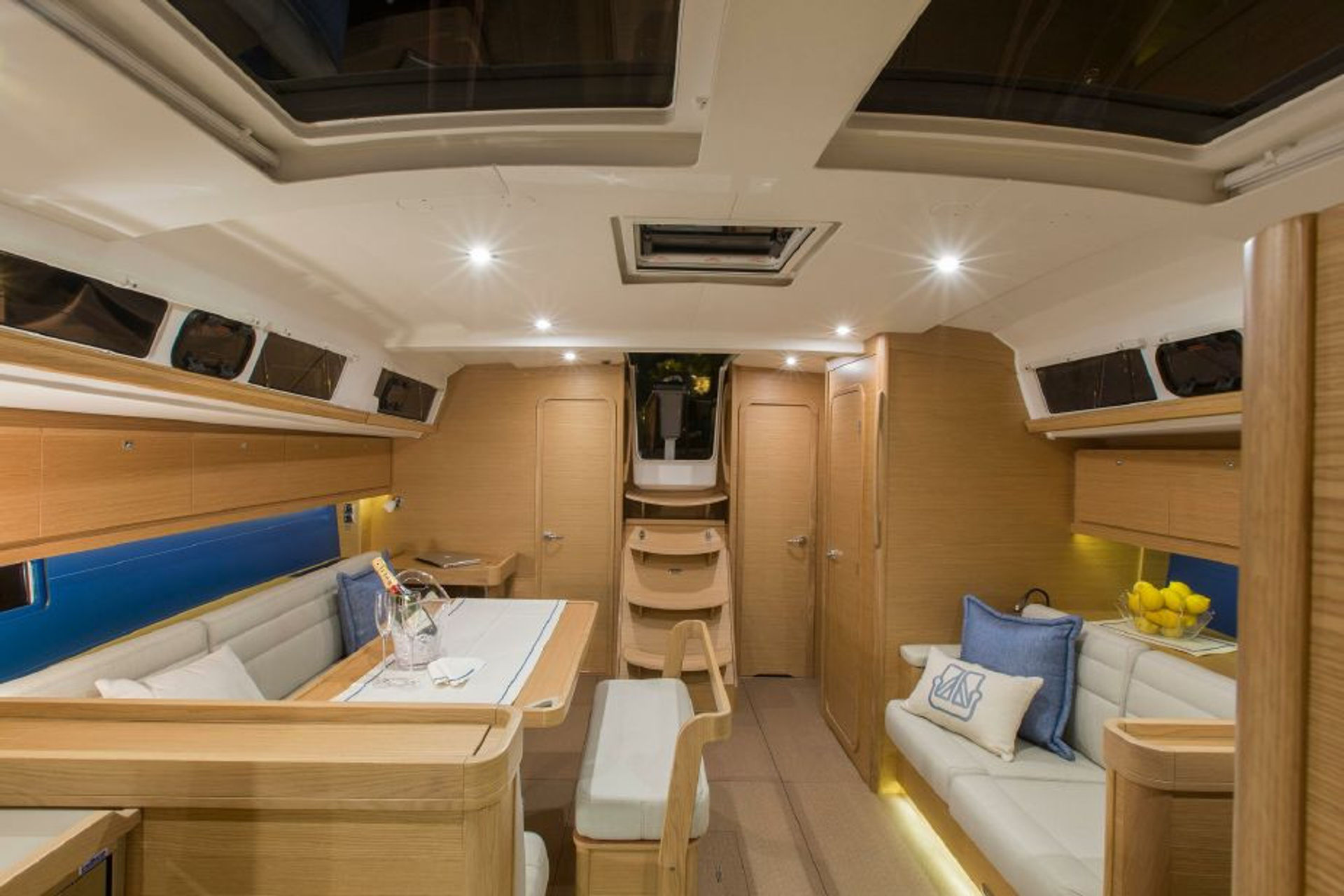 nausys-10107549-9870890-p.jpg