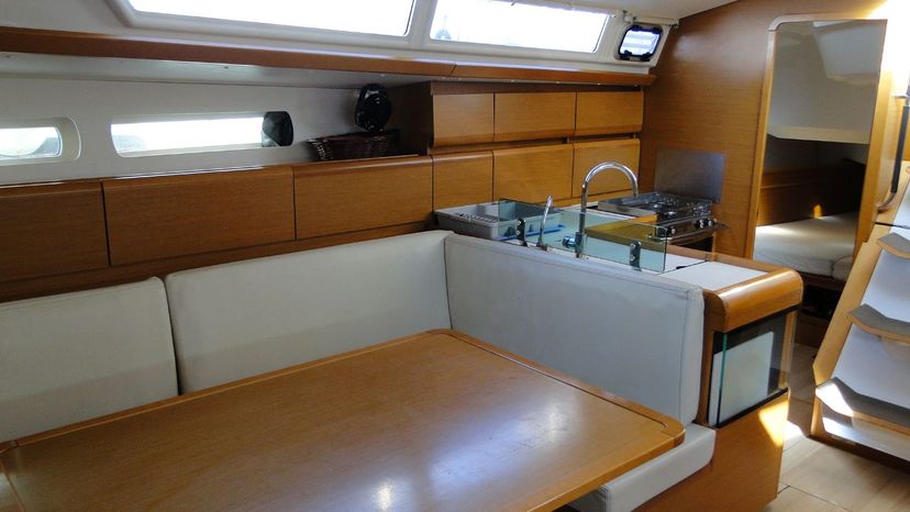 Jeanneau 49 SICILY