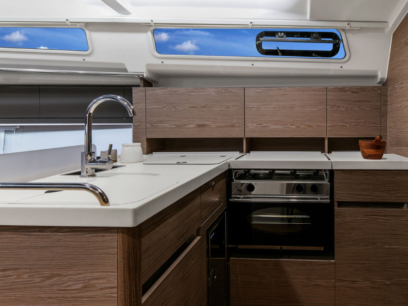 Hanse Yachts 38 Brukus