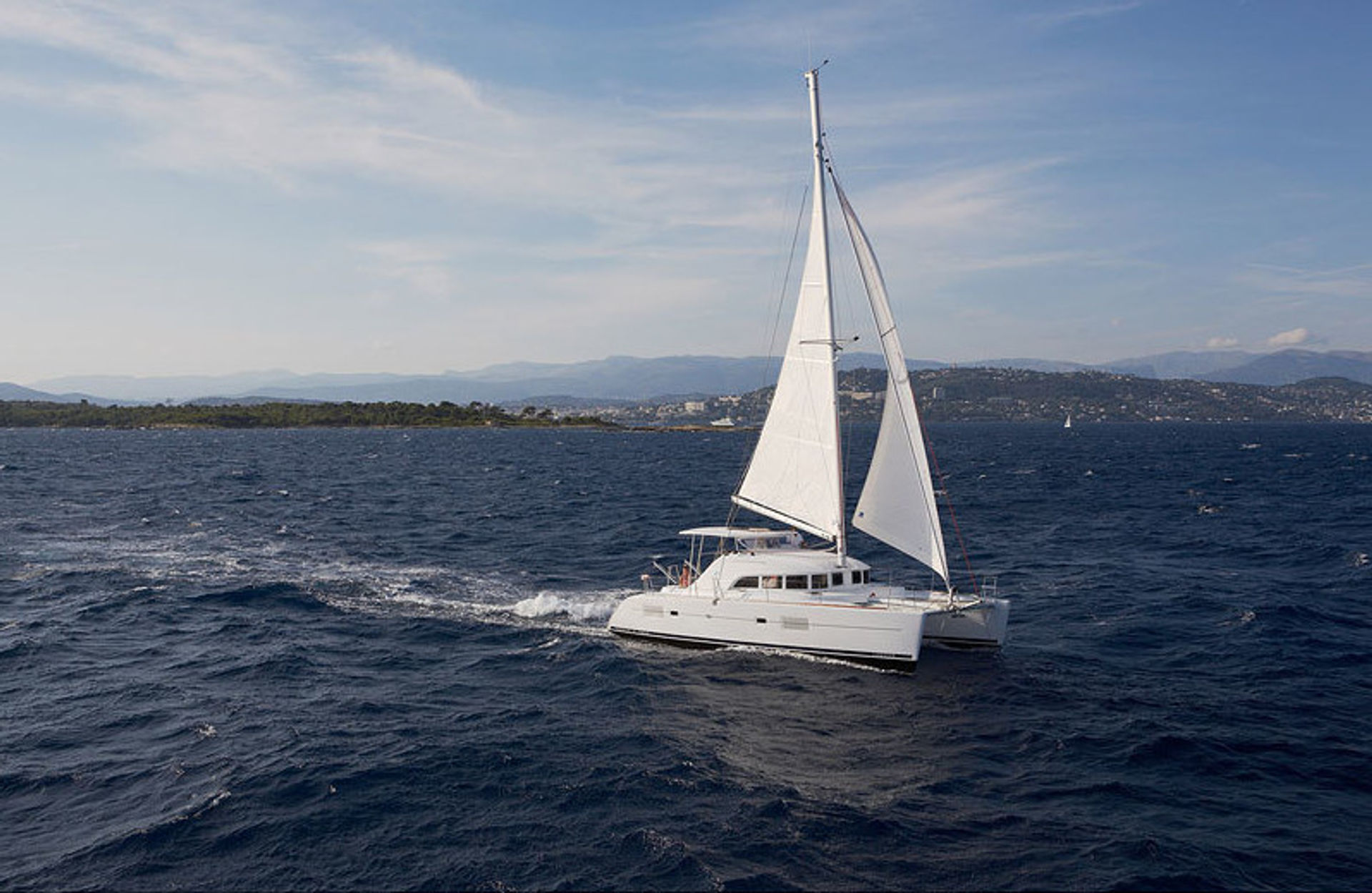 nausys-10126374-9870890-main.jpg