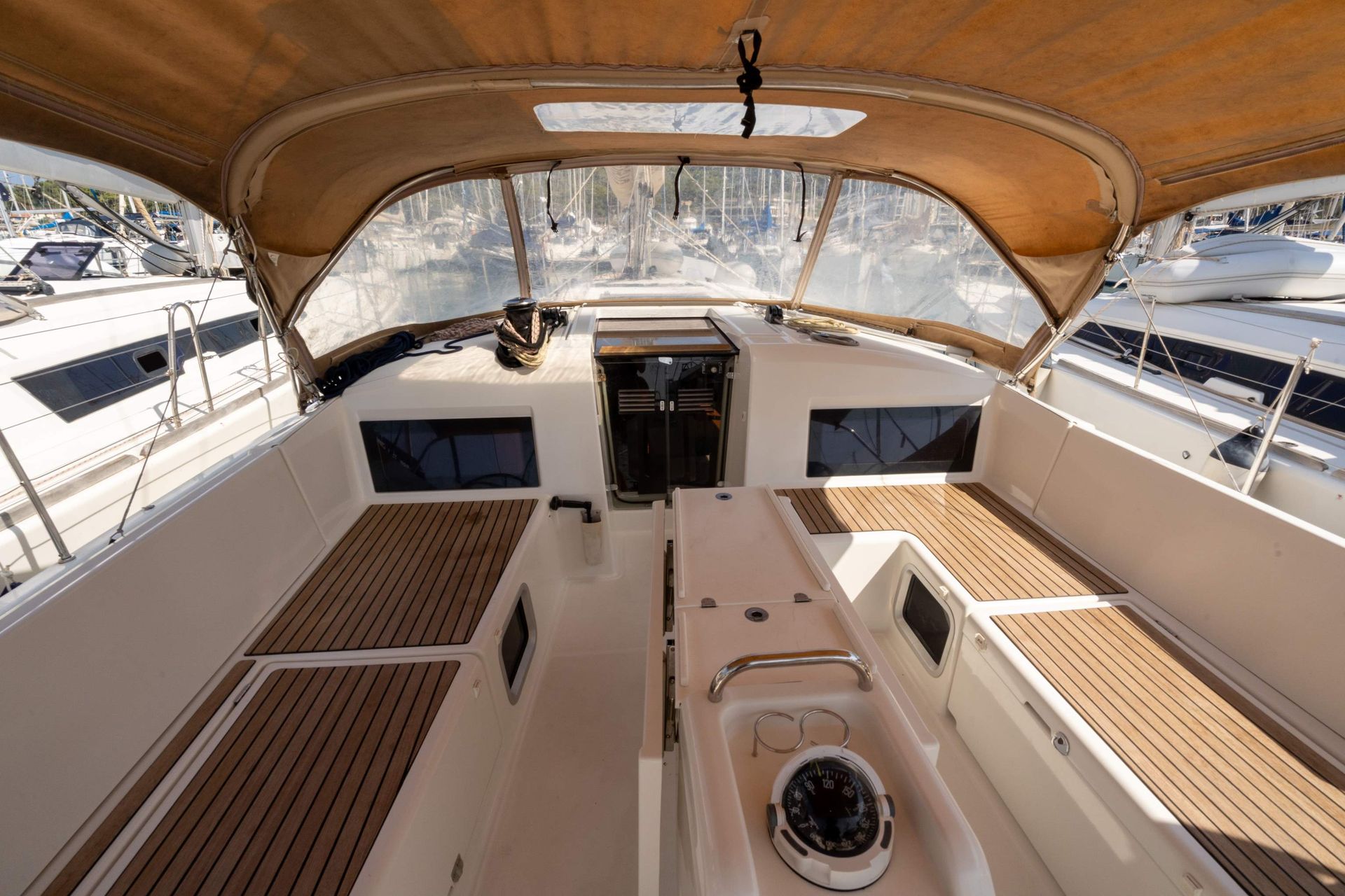 nausys-10127313-9870890-n1.jpg