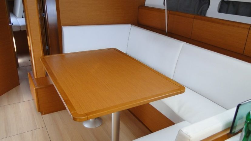 Jeanneau 49 PSARA 