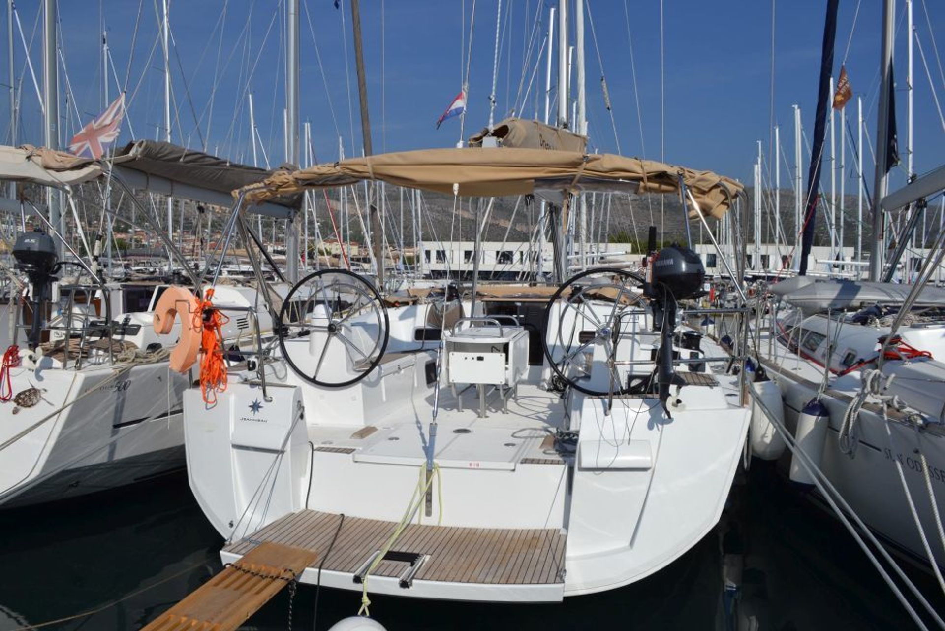 nausys-10127372-9870890-main.jpg