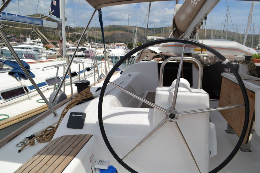 Dufour Yachts 46 HOBBES 