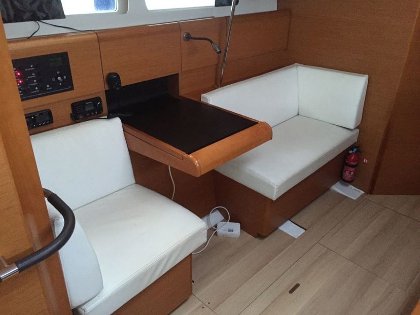Jeanneau 49 SUCHON 