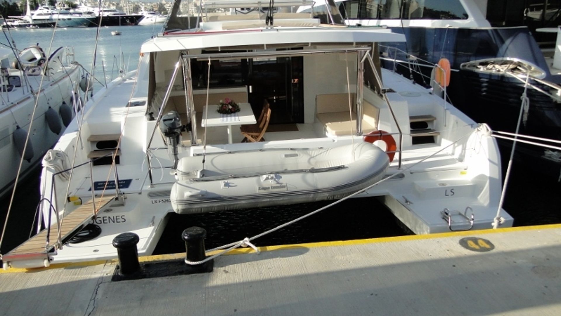 nausys-10127436-9870890-n1.jpg