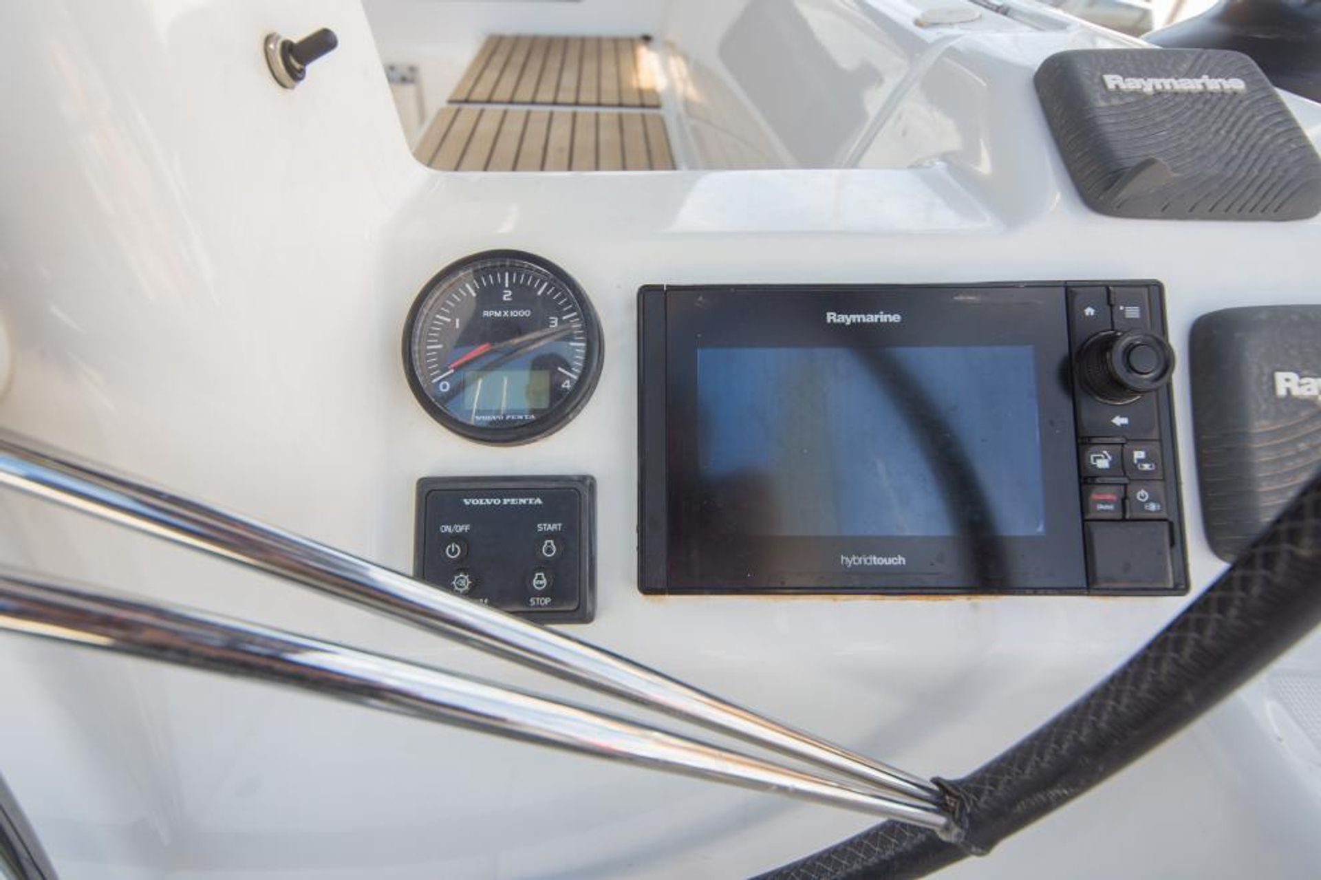nausys-10138338-9870890-n2.jpg