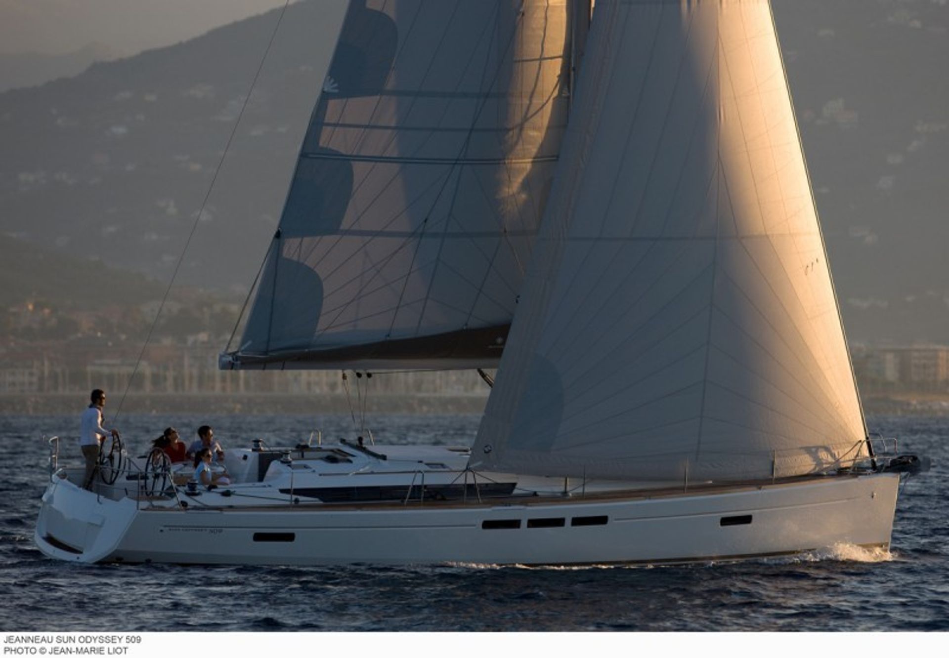 nausys-10222067-9870890-main.jpg
