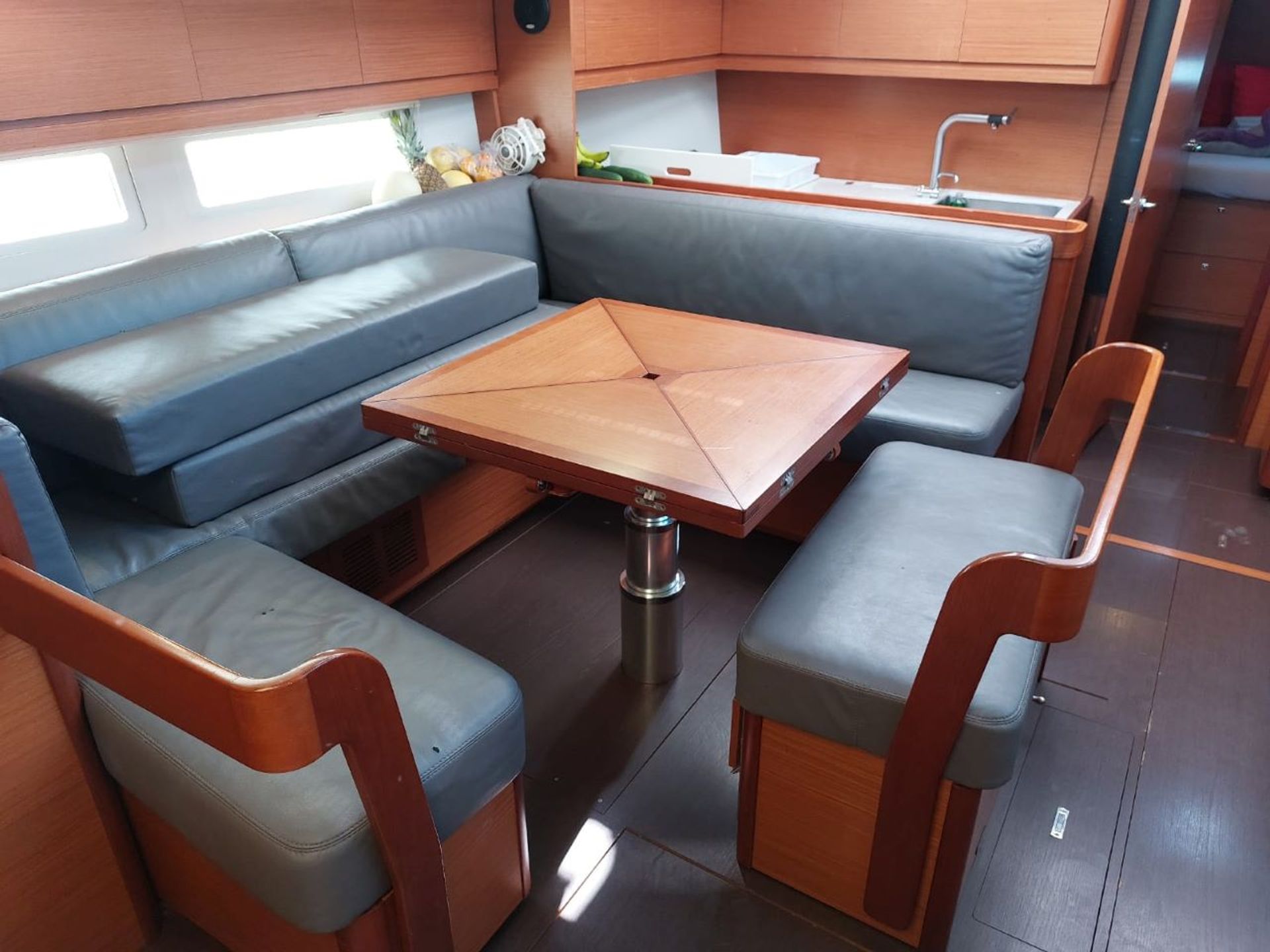 nausys-10228640-9870890-p.jpg