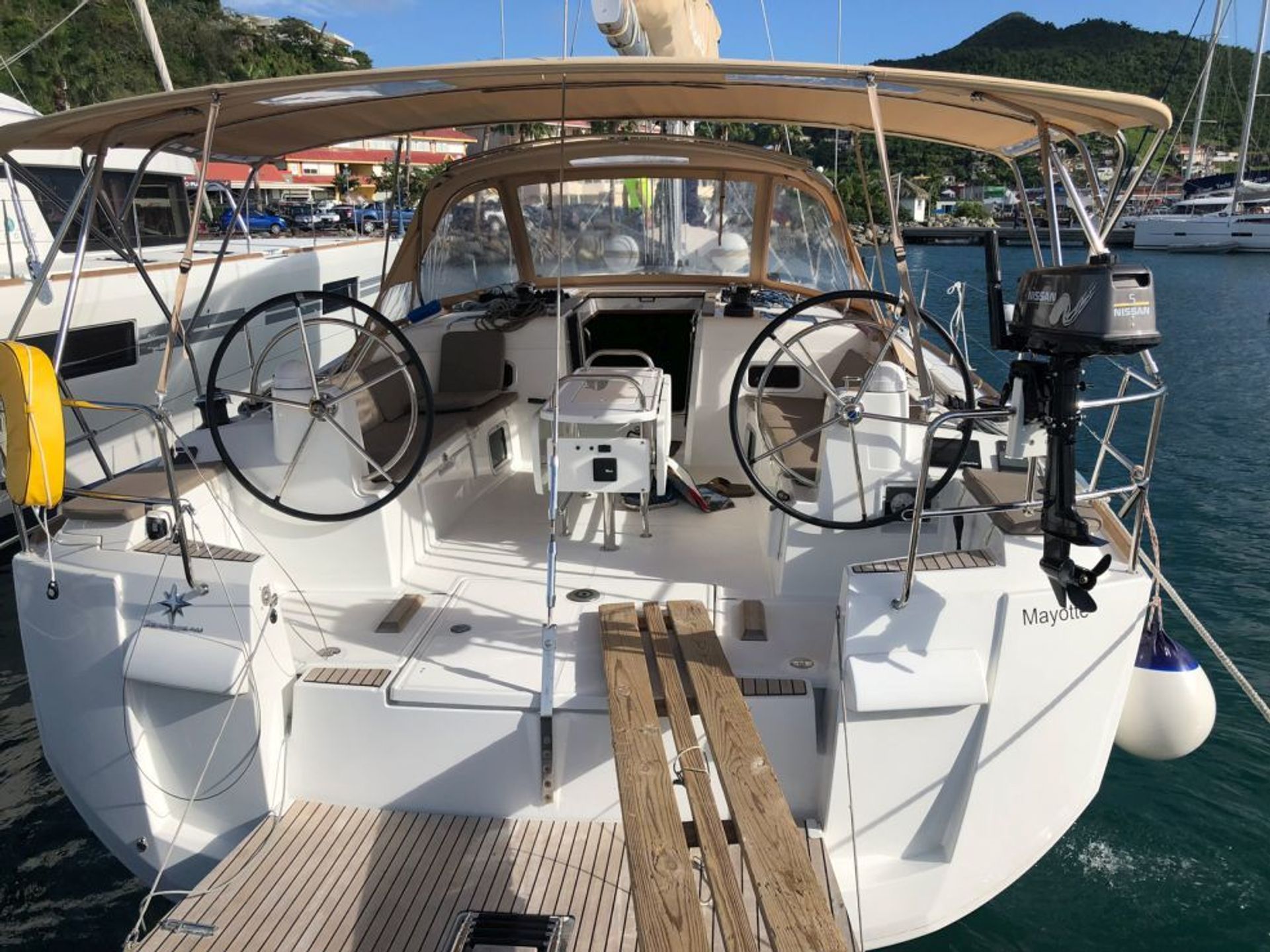 nausys-10228641-9870890-main.jpg