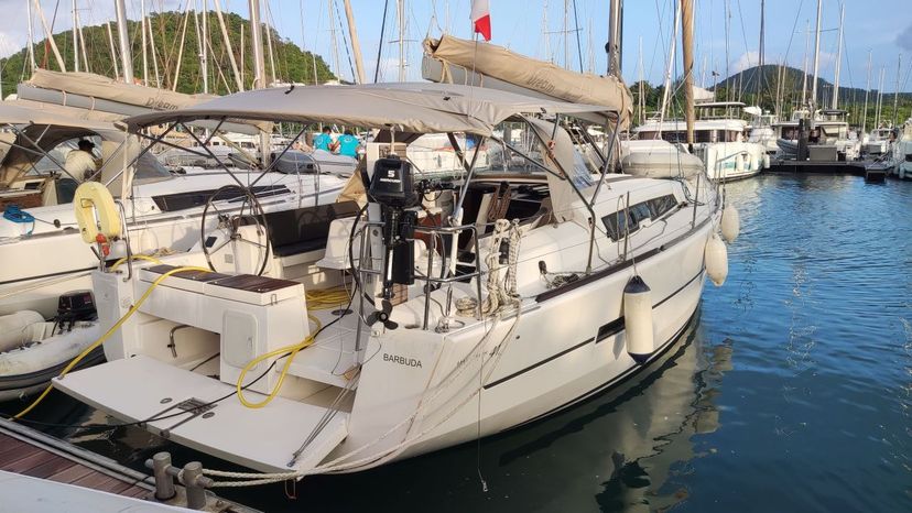 Dufour Yachts 41 BARBUDA 