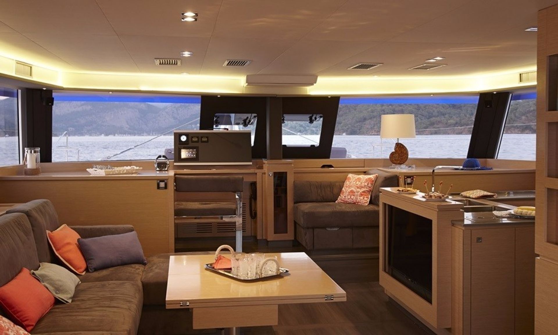 nausys-10229062-9870890-p.jpg