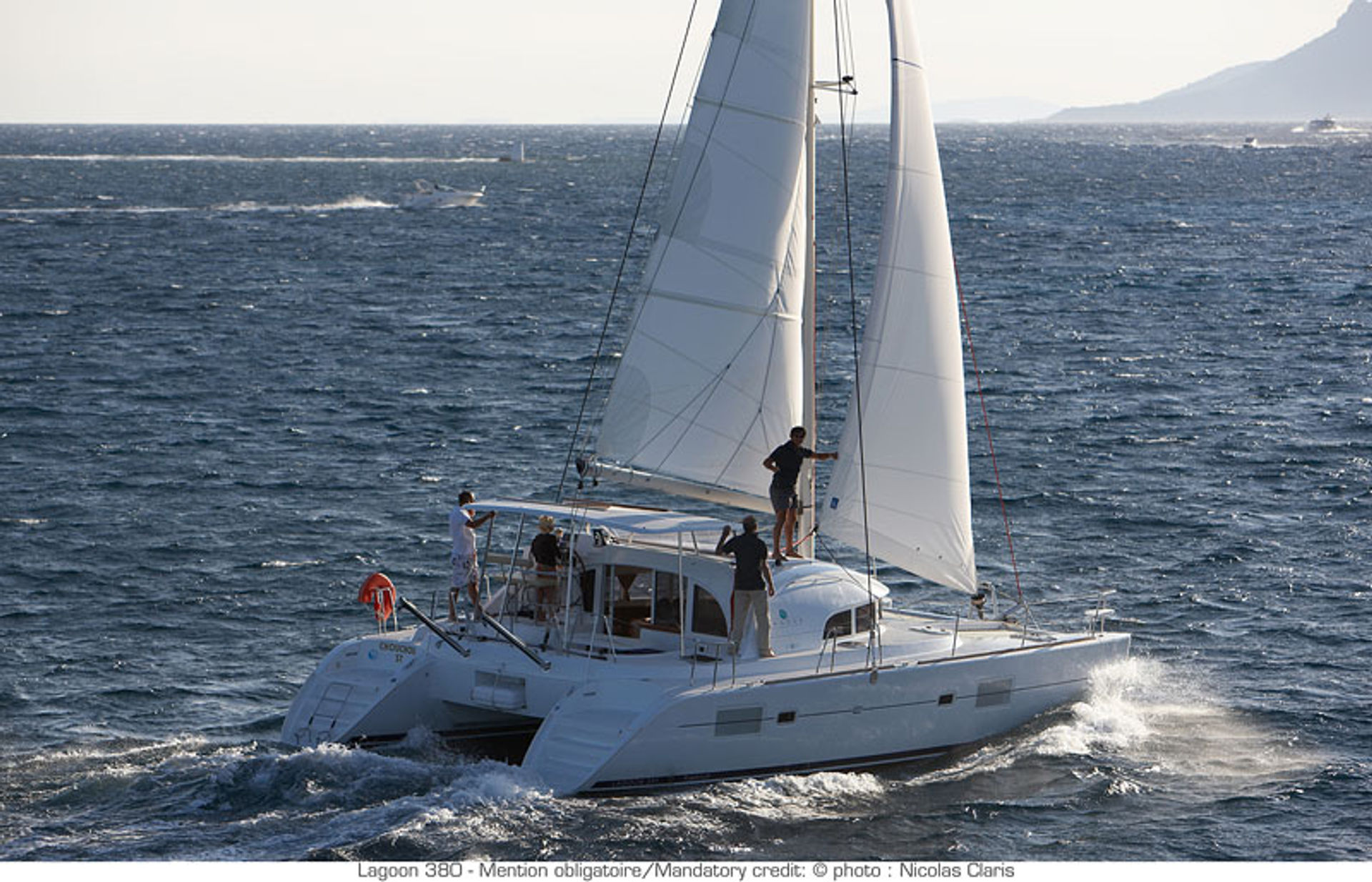 nausys-10236782-9870890-n.jpg