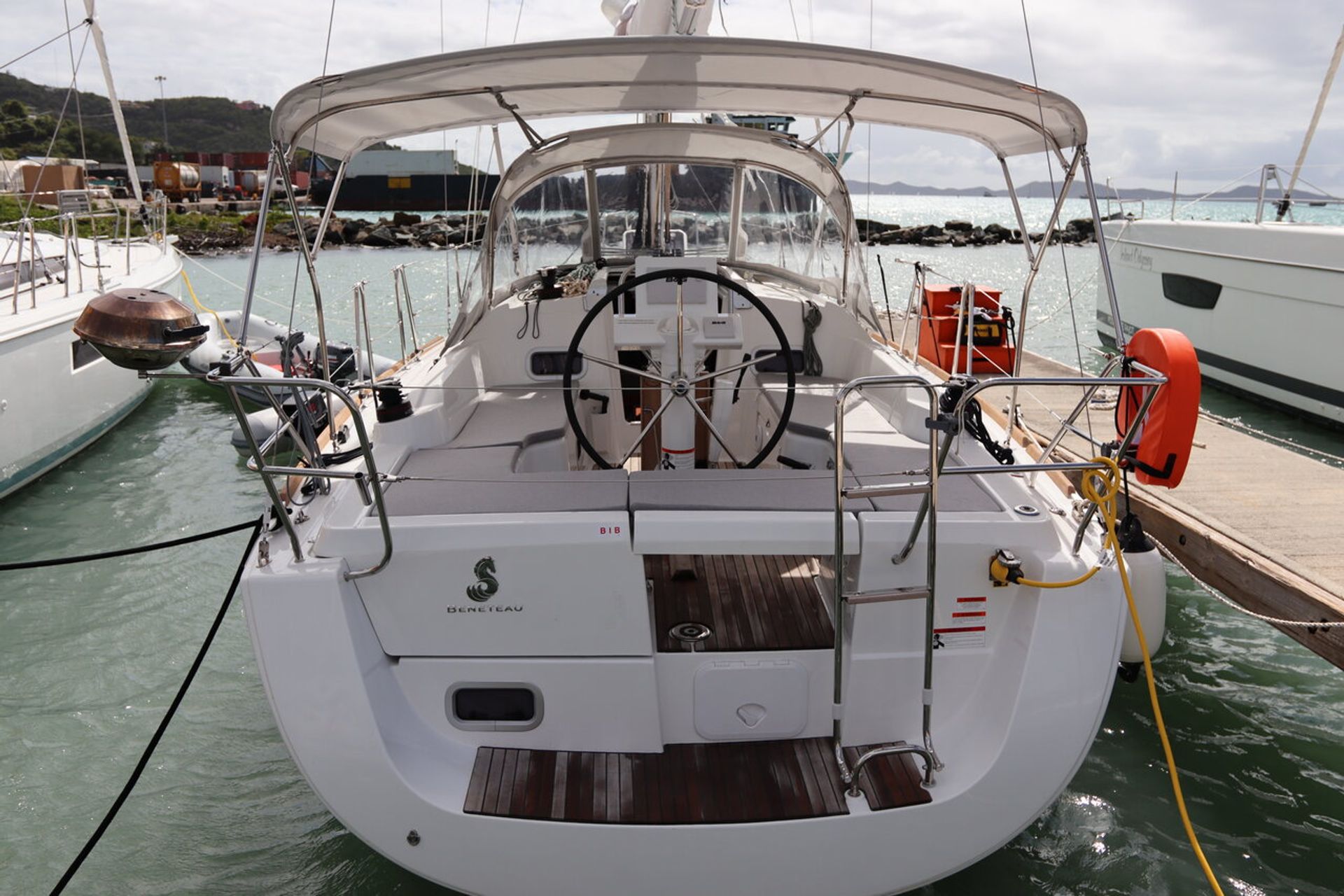 nausys-10238916-521000-main.jpg