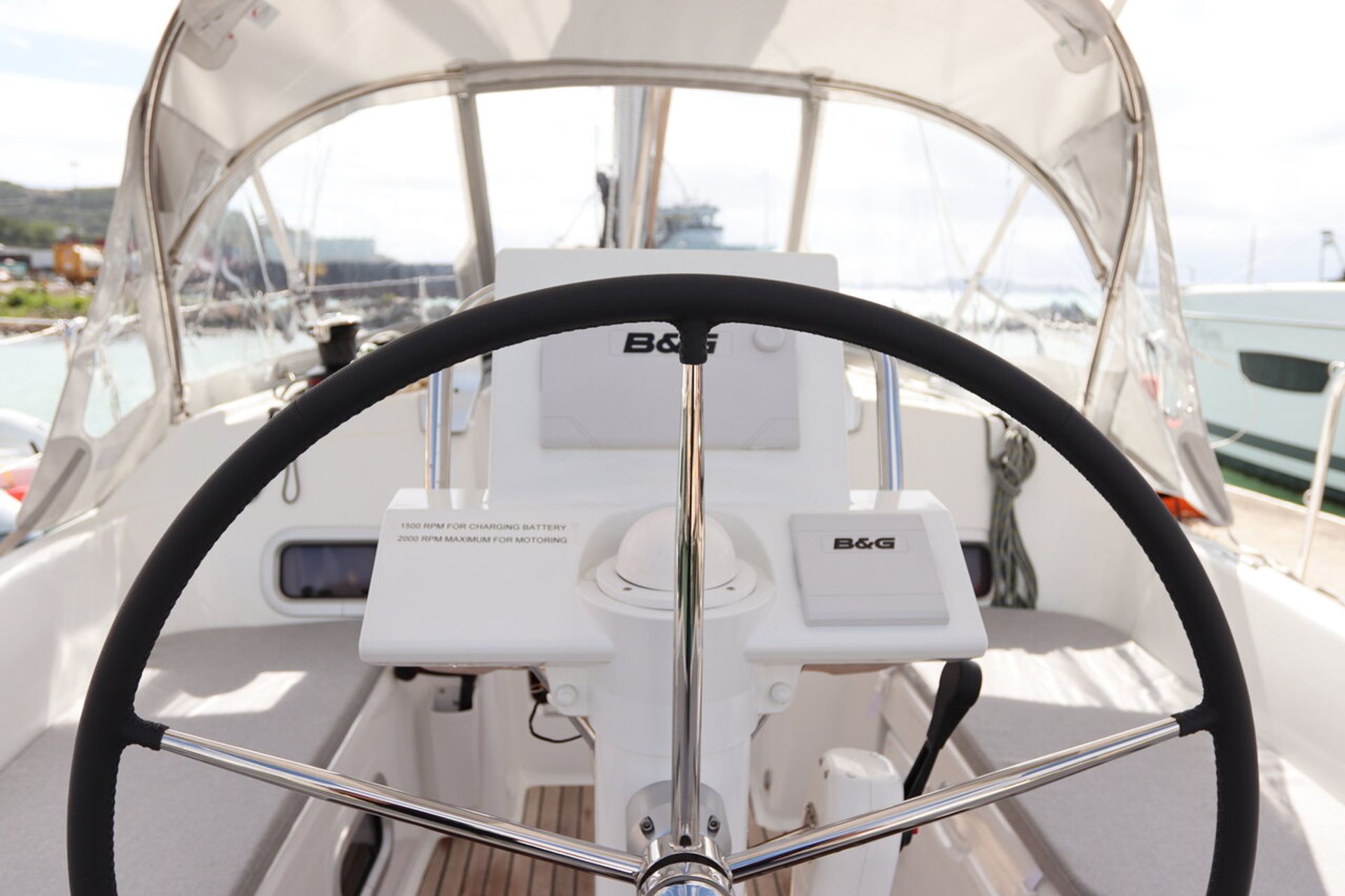 nausys-10238916-521000-n2.jpg